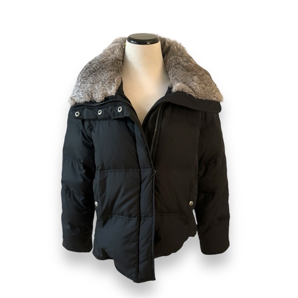 Club Monaco Jackets & Blazers - Club Monaco Real Fur Trim Down Jacket size L Large black puffer